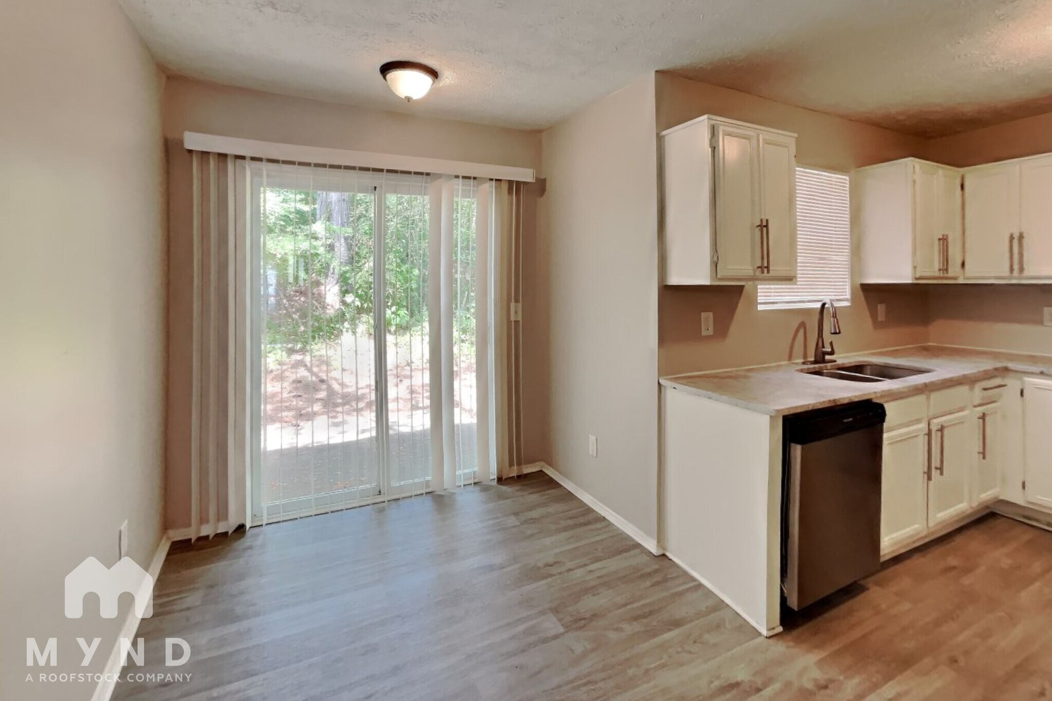 Building Photo - 5531 Downs Way