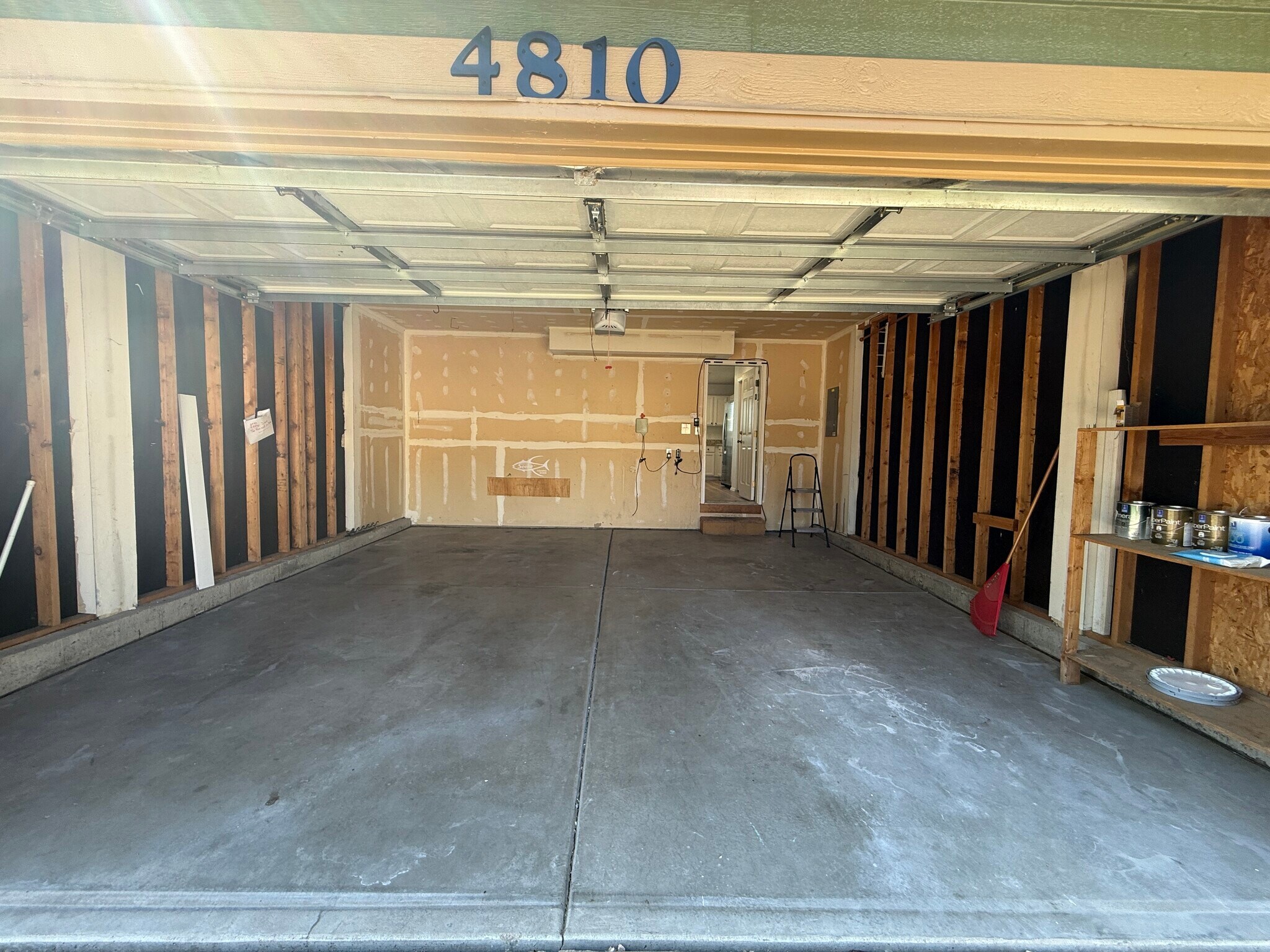 Building Photo - 4810 Ardley Dr