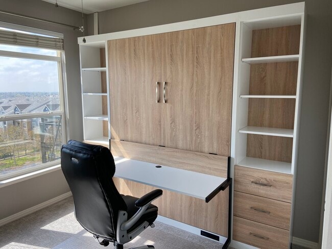 Building Photo - 10184 Park Meadows Dr