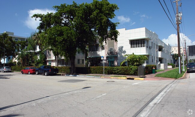 Primary Photo - 1040-1050 Michigan Ave