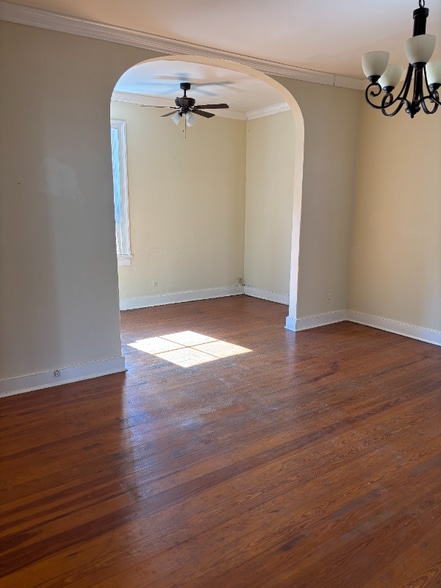 Building Photo - 514 Madison St