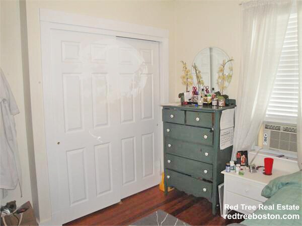 Building Photo - 39 Montfern Ave