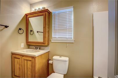 Building Photo - 728 W Walker St