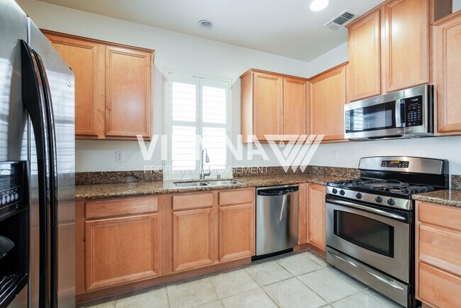Building Photo - 48 Villa Gardens Ct
