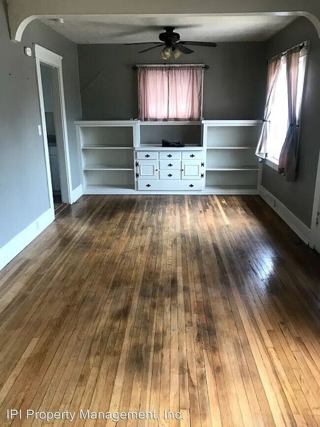 Building Photo - Lovely Vintage Home in North Park