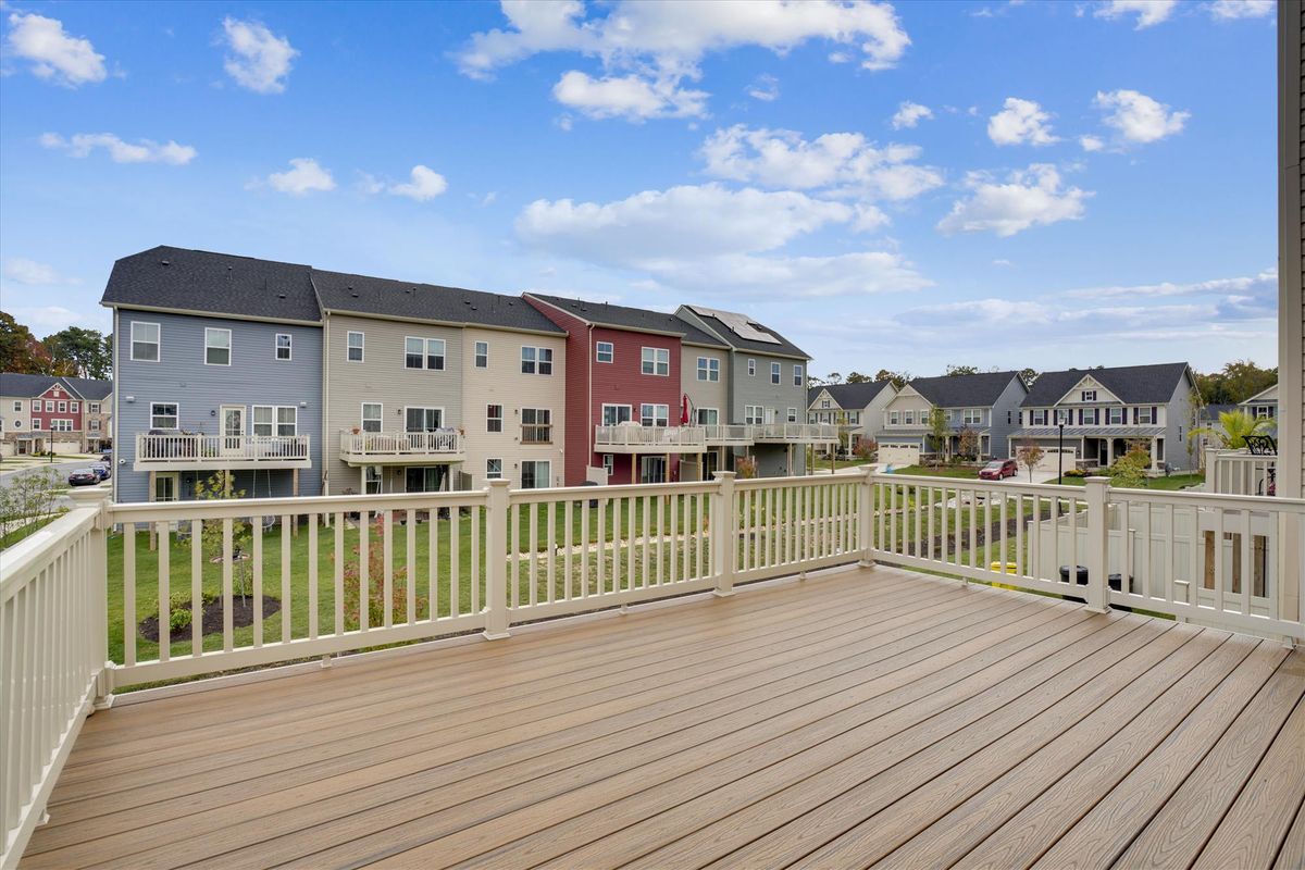 Building Photo - 8303 Encore Dr