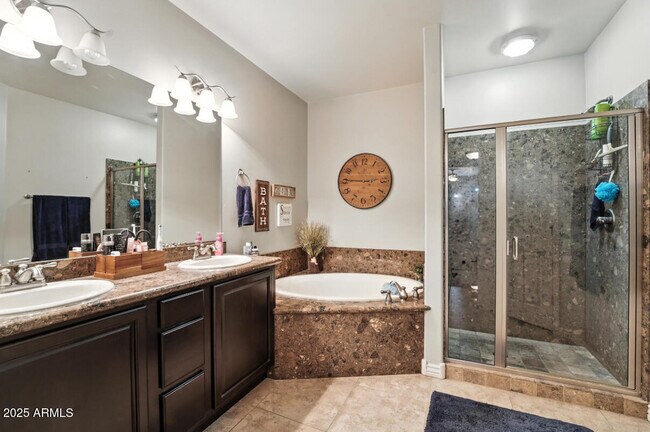 Building Photo - 5350 E Deer Valley Dr