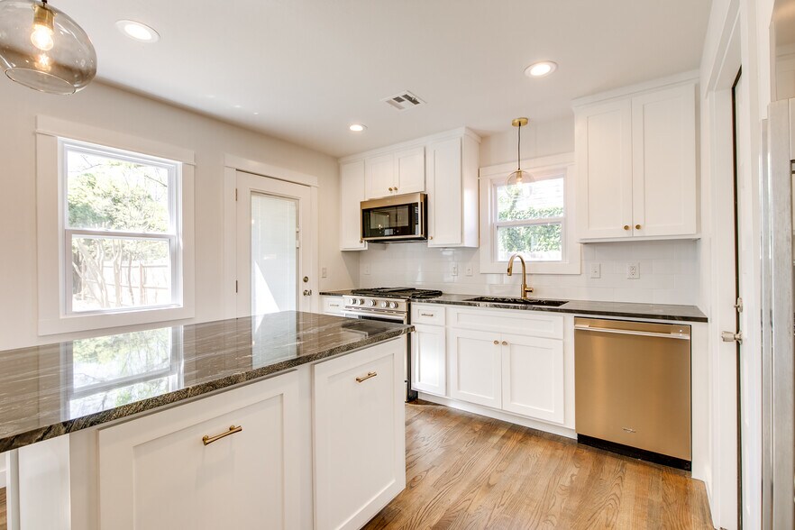 Building Photo - 3012 NW 44th St