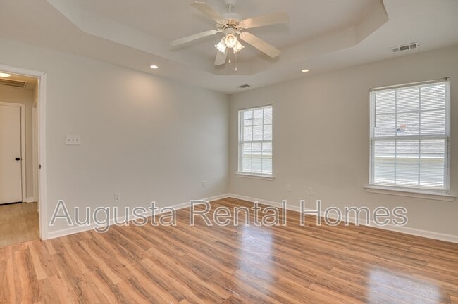Building Photo - 409 Urial Dr