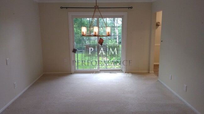 Building Photo - 13350 W Bluemound Rd