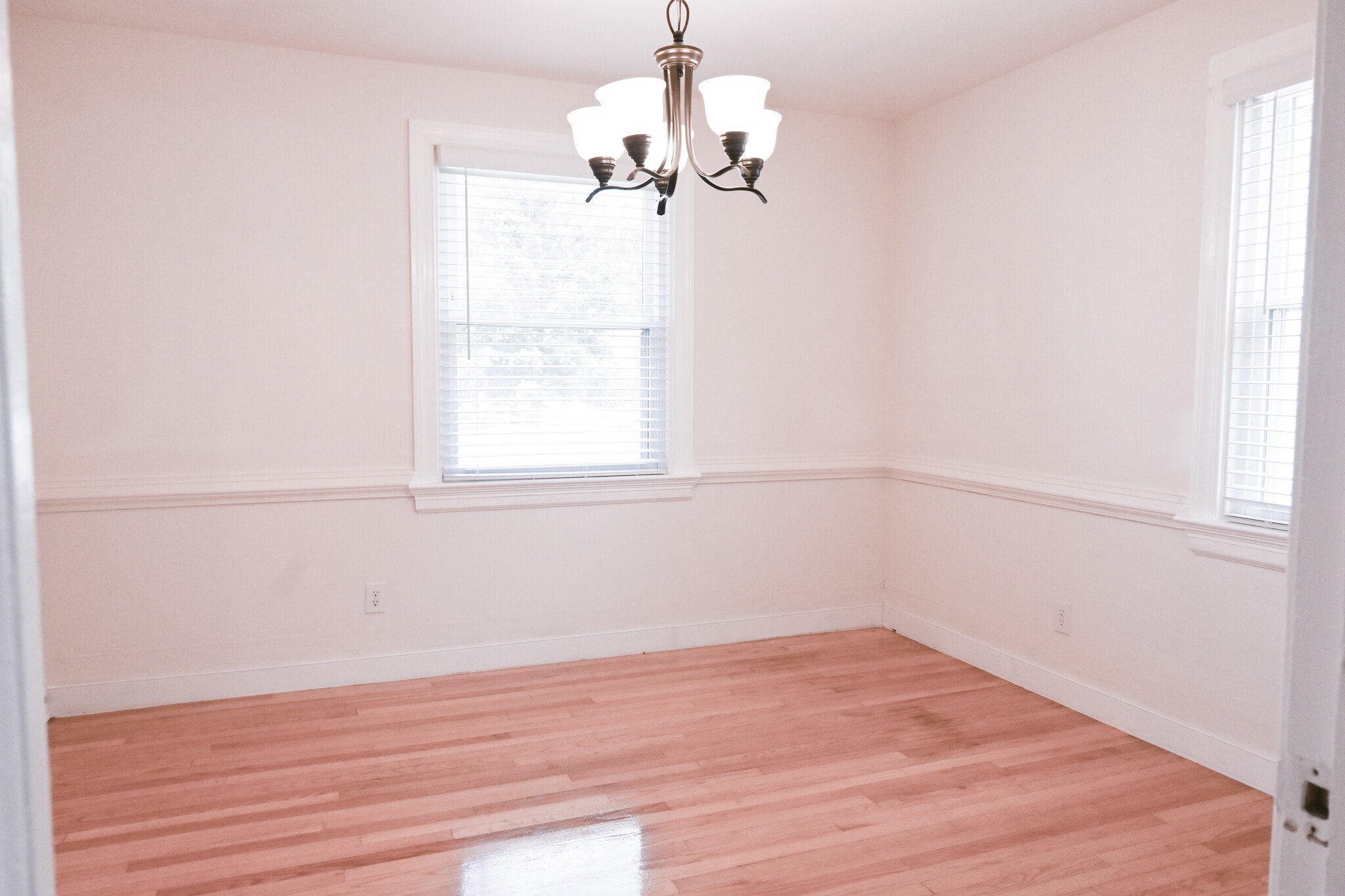 Building Photo - 6013 Patterson Ave