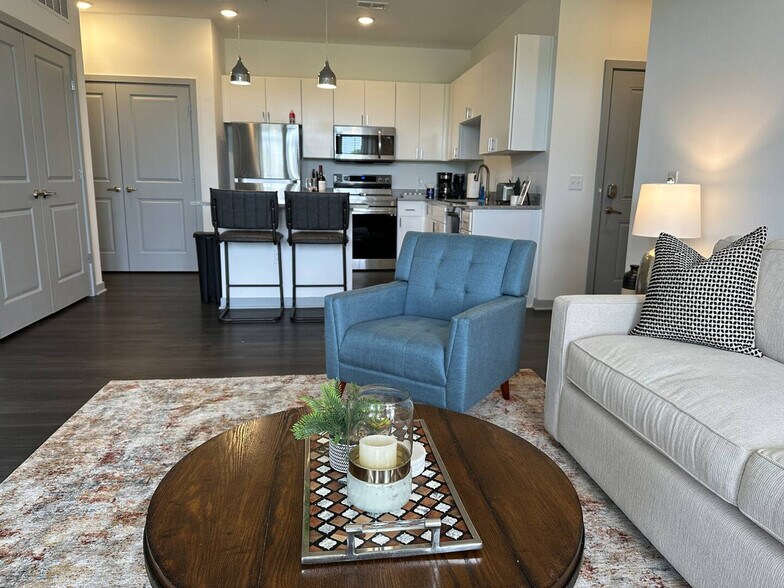 Building Photo - 5102 Aldersgate Dr