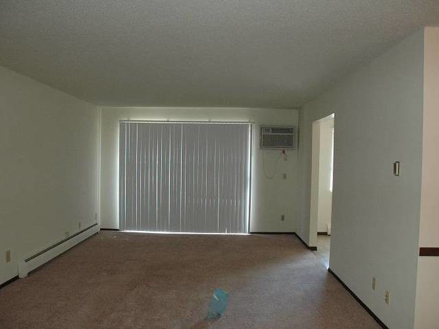 Building Photo - Riviera (925-965)