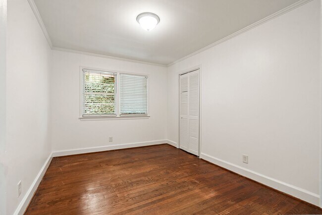 Building Photo - 1209 Roosevelt Dr