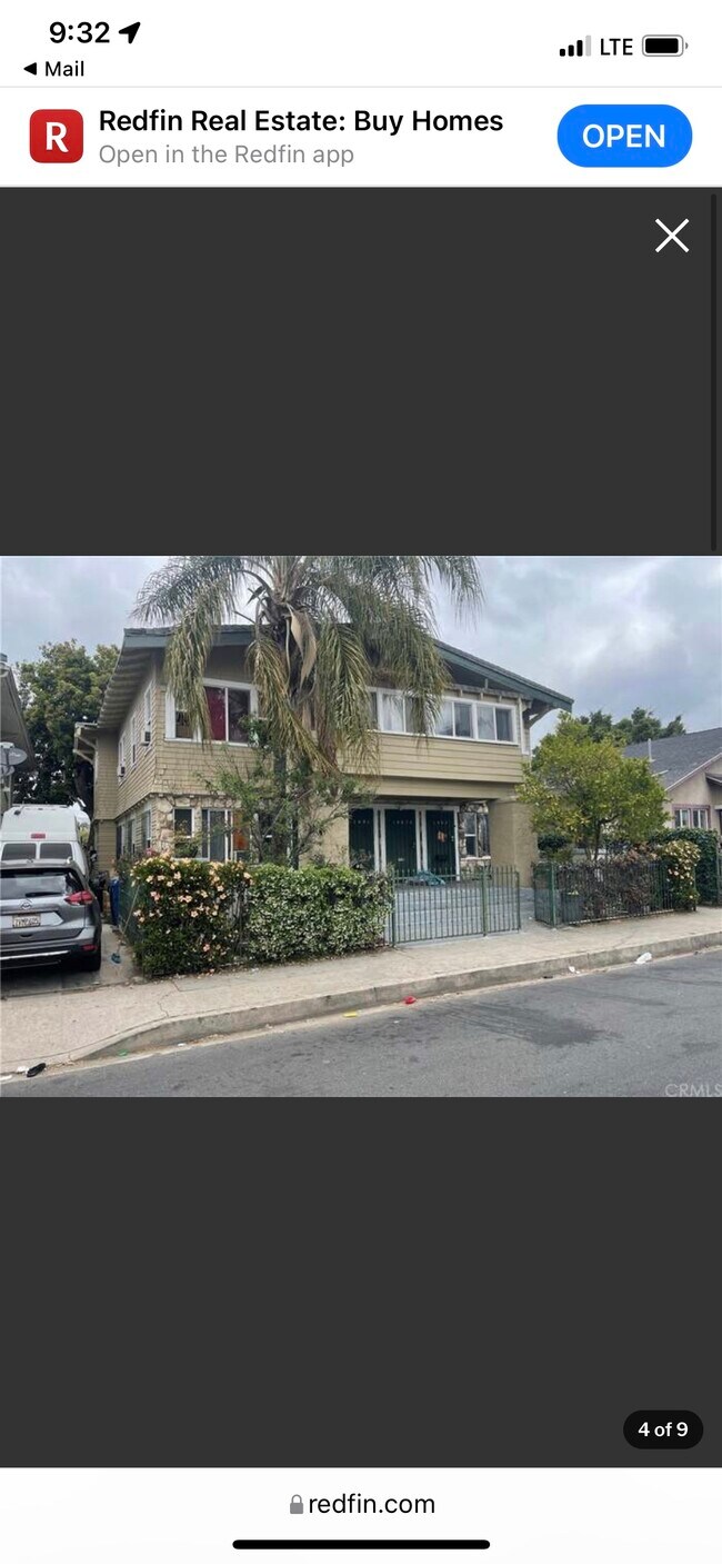 Building Photo - 1469 W Vernon Ave