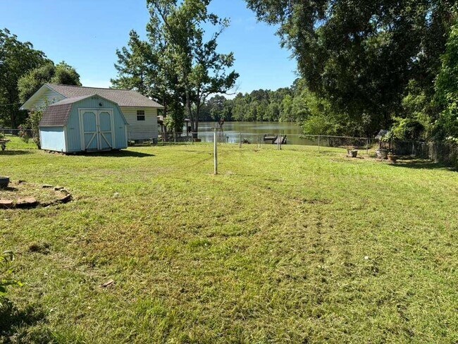 Building Photo - 1579 Tara Dr