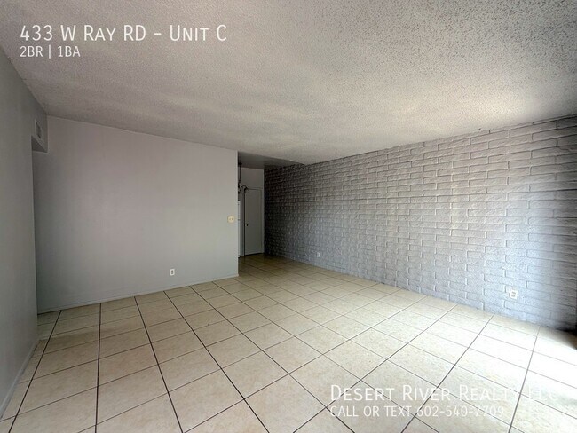 Building Photo - 433 W Ray Rd