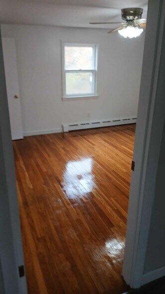 Building Photo - 17 Ontario Ave