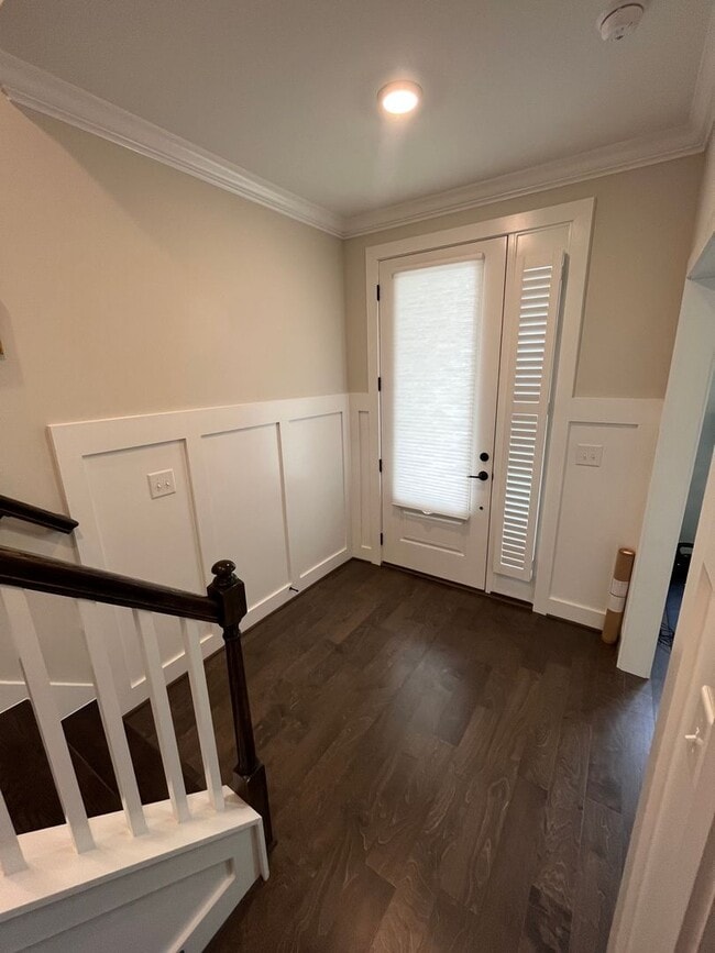 Building Photo - Stunning 2BD*, 3.5BA Raleigh Townhome with Bonus Office/Den on First Floor and 2-Car Attached Garage