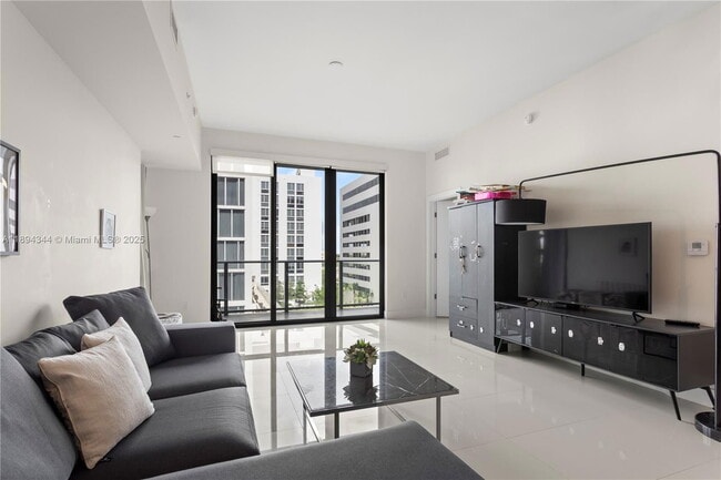 Building Photo - 2960 NE 207th St