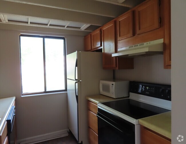 Building Photo - 2109 Melrose Dr
