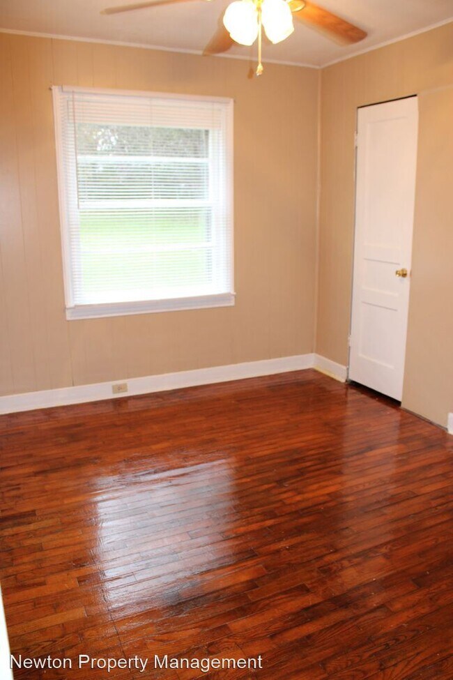 Building Photo - 3 br, 1 bath House - 405 Vine Street