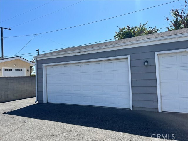 Building Photo - 21421 Juan Ave