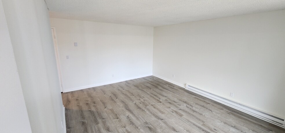 Building Photo - 17301 NE 45th St