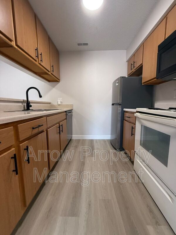 Building Photo - 2354 N 44th St