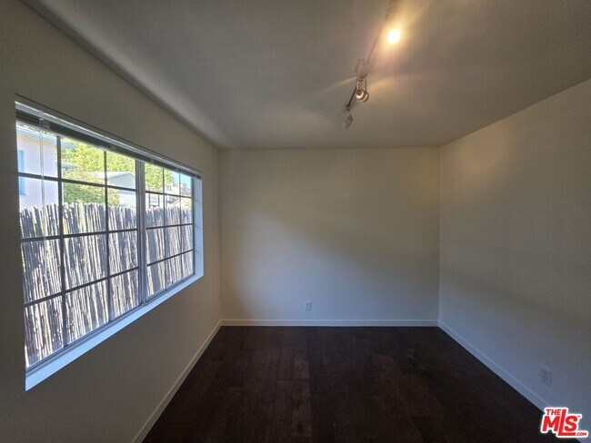 Building Photo - 2241 Branden St