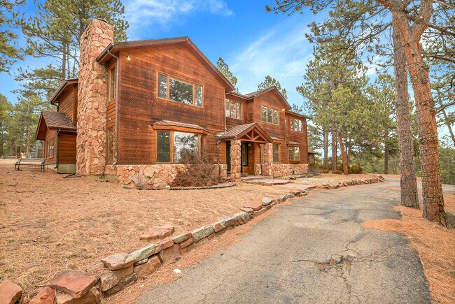 Building Photo - 29604 Canterbury Cir
