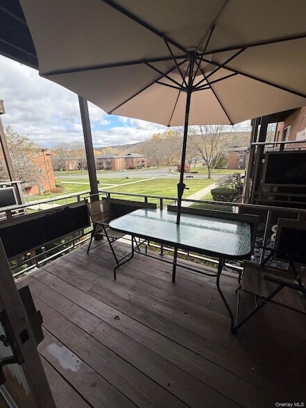 Building Photo - 42 Tanager Rd