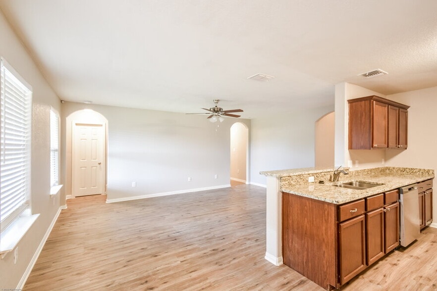 Building Photo - 11806 Luckey Vista