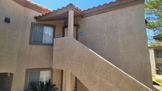 Building Photo - Henderson: Modern 2 Bed/2 Bath Condo with 2 Car Garage, Community Pool, Spa, and Clubhouse