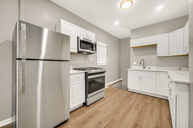 Building Photo - SCHEDULE YOUR APPOINTMENT TODAY & COME SEE...