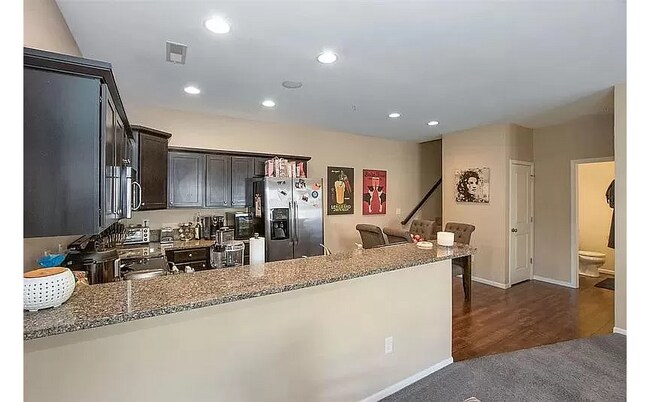 Building Photo - 456 Churchill Dr