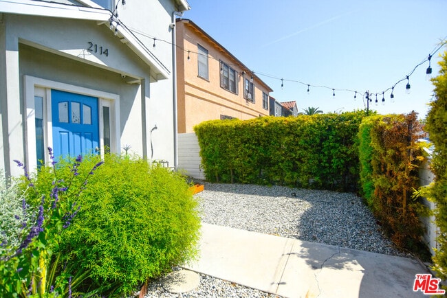 Building Photo - 2114 S Ridgeley Dr
