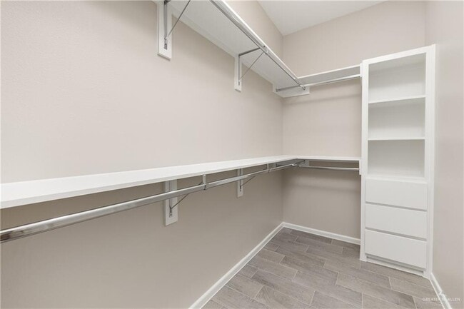 Building Photo - 22 W Harrison Ave