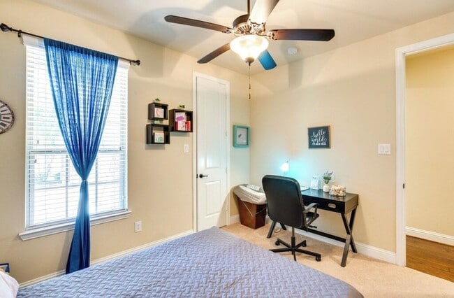 Building Photo - 14712 Crystal Beach Ln