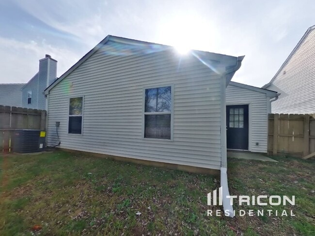 Building Photo - 2840 Redland Ln