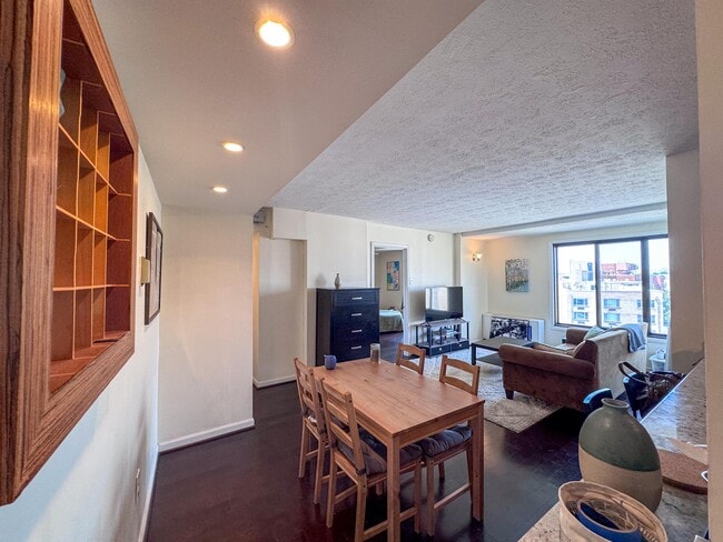 Building Photo - 1440 N St NW