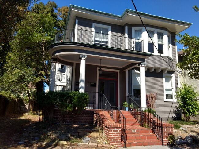 Primary Photo - 121 N St Patrick St