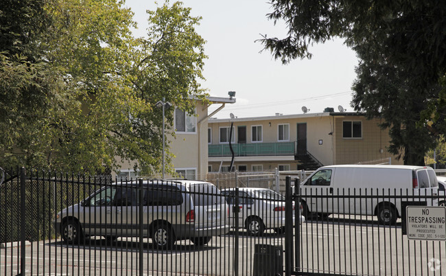 Building Photo - Pacifica Apartments