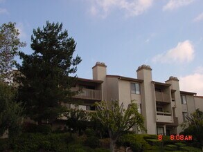 Building Photo - Cute 2bdrm/2bath Condo in San Diego