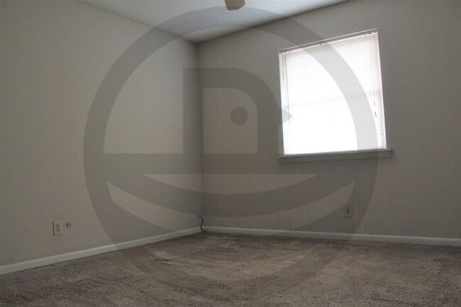 Building Photo - 1111 W Scenic Dr