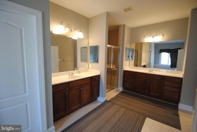 Building Photo - 22754 Brookshade Dr