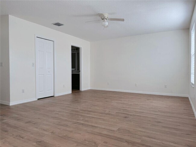 Building Photo - 760 Cresting Oak Cir