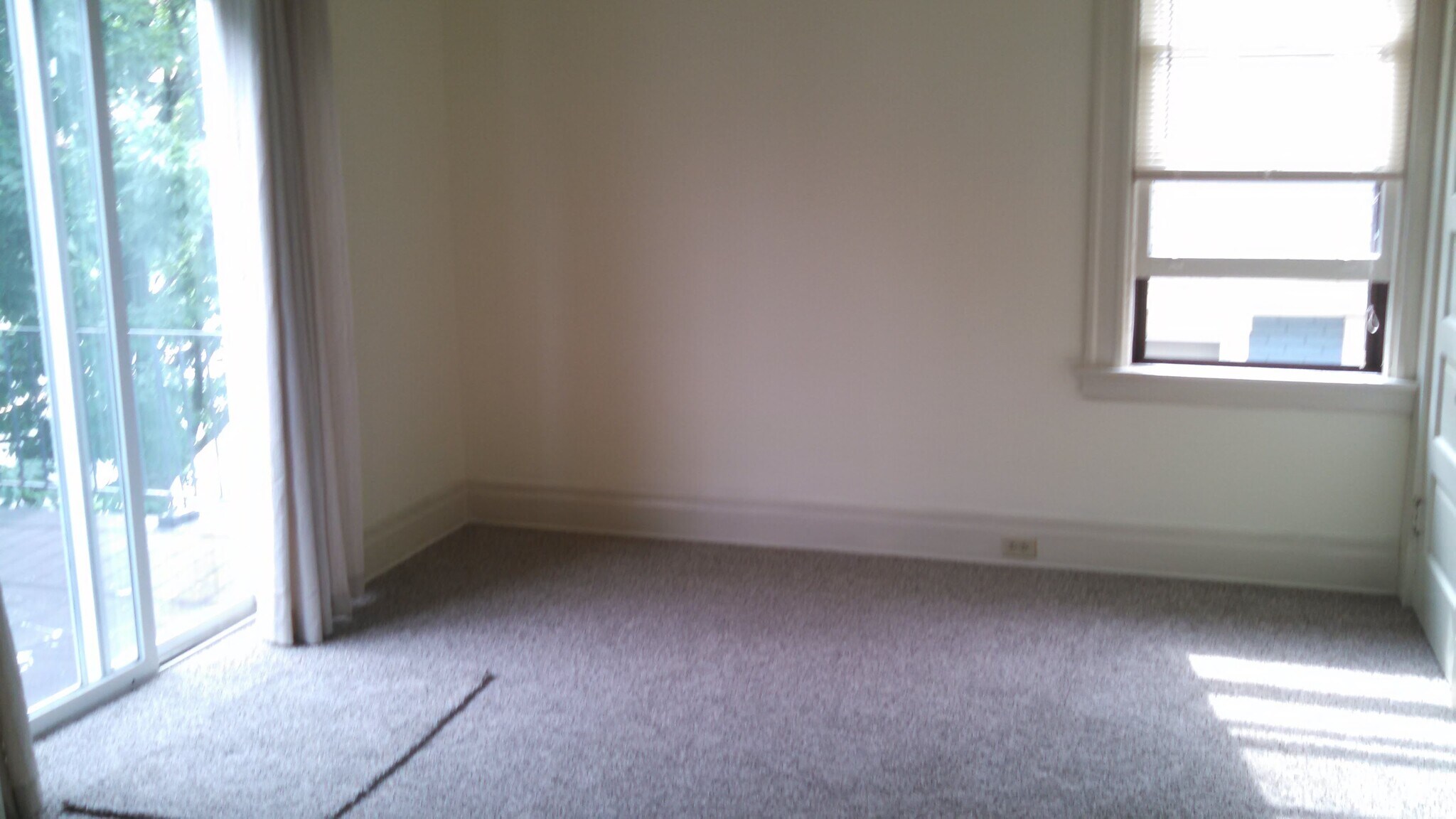 Building Photo - 2401 Fairview Ave