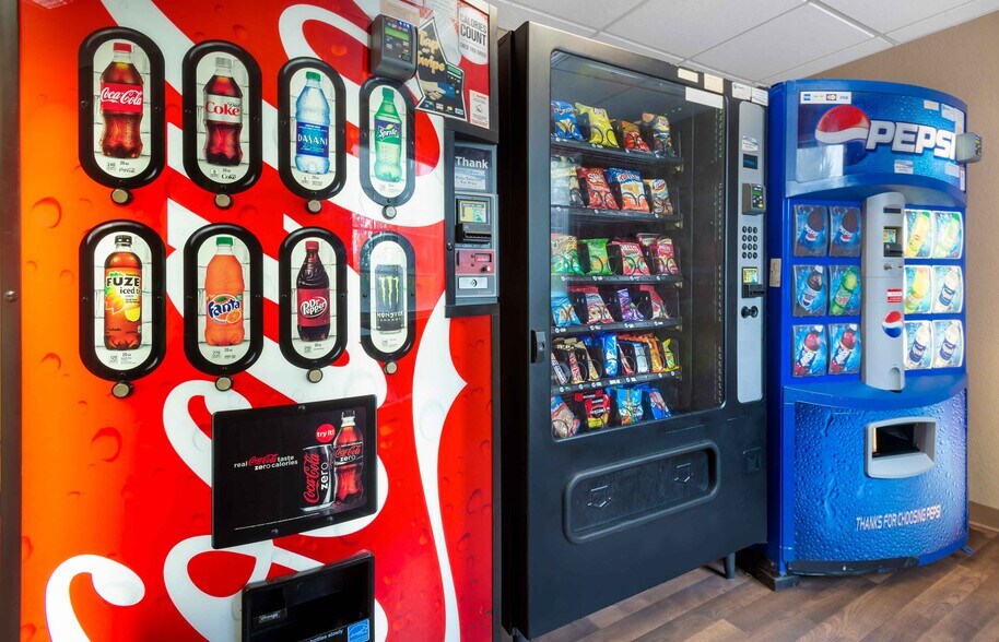 Building Photo - Furnished Studio-Secaucus - New York City Area