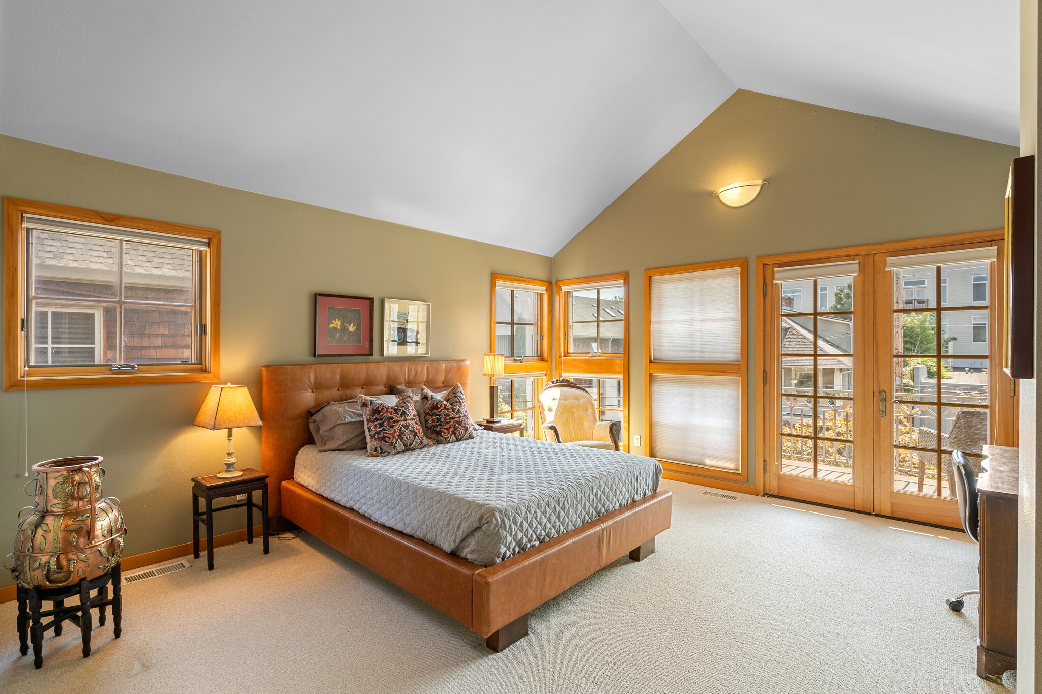 Building Photo - 2537 NW Upshur St